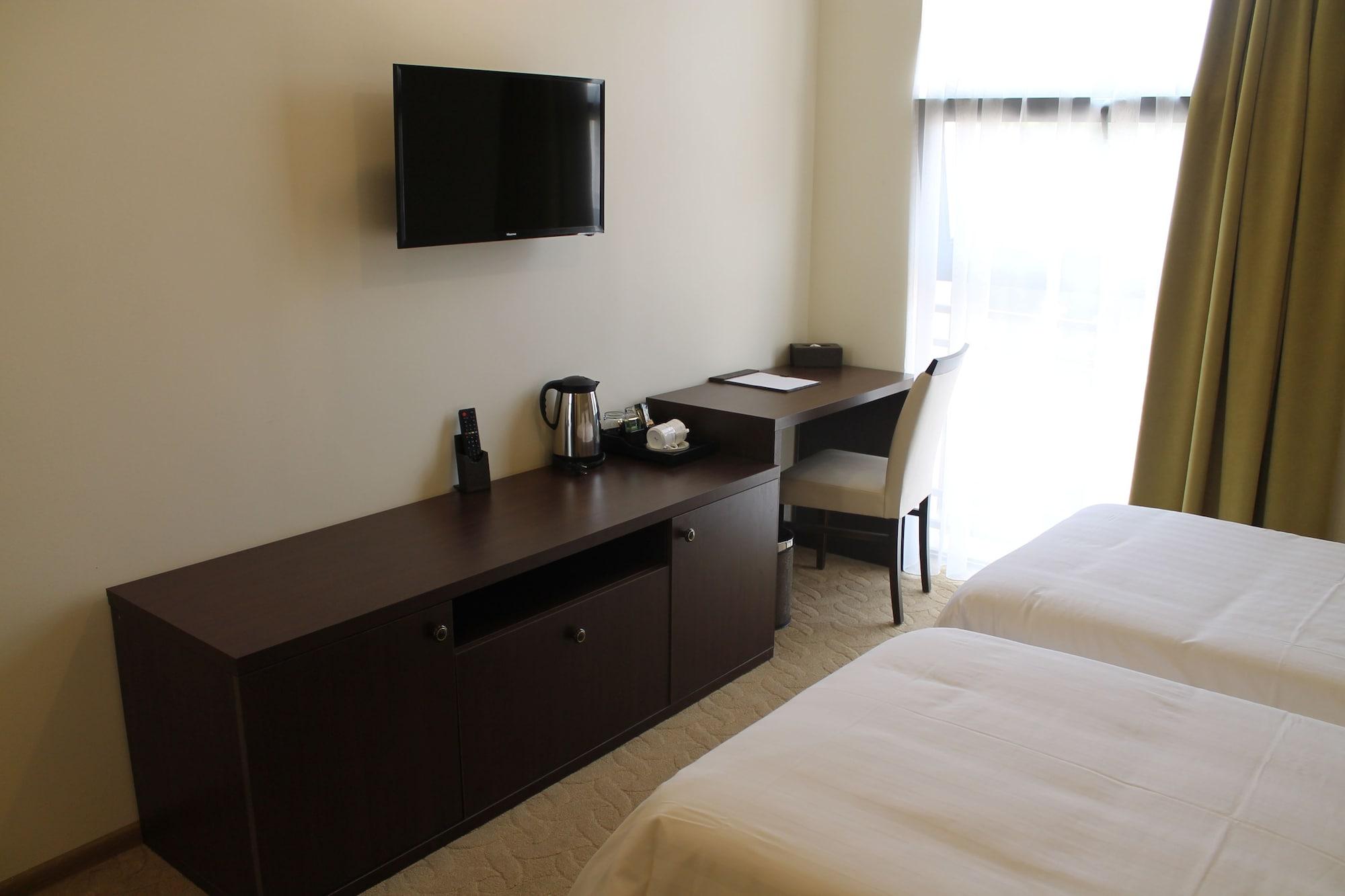Pirimze Plaza Otel Tiflis Dış mekan fotoğraf