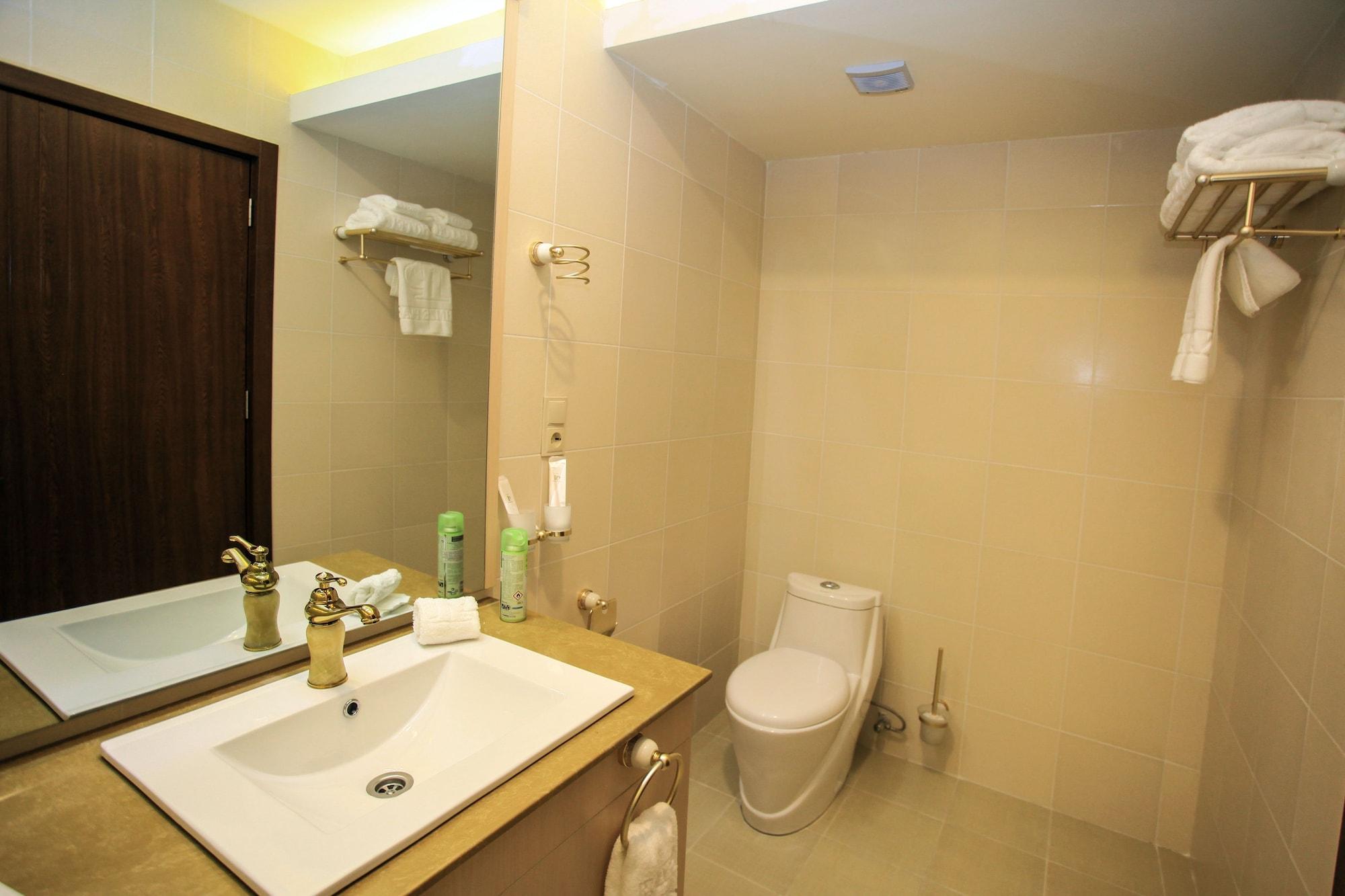 Pirimze Plaza Otel Tiflis Dış mekan fotoğraf