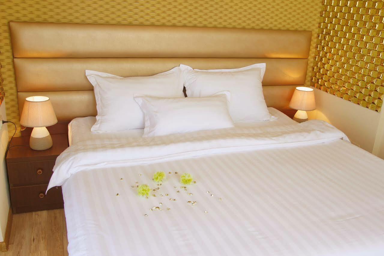 Pirimze Plaza Otel Tiflis Dış mekan fotoğraf